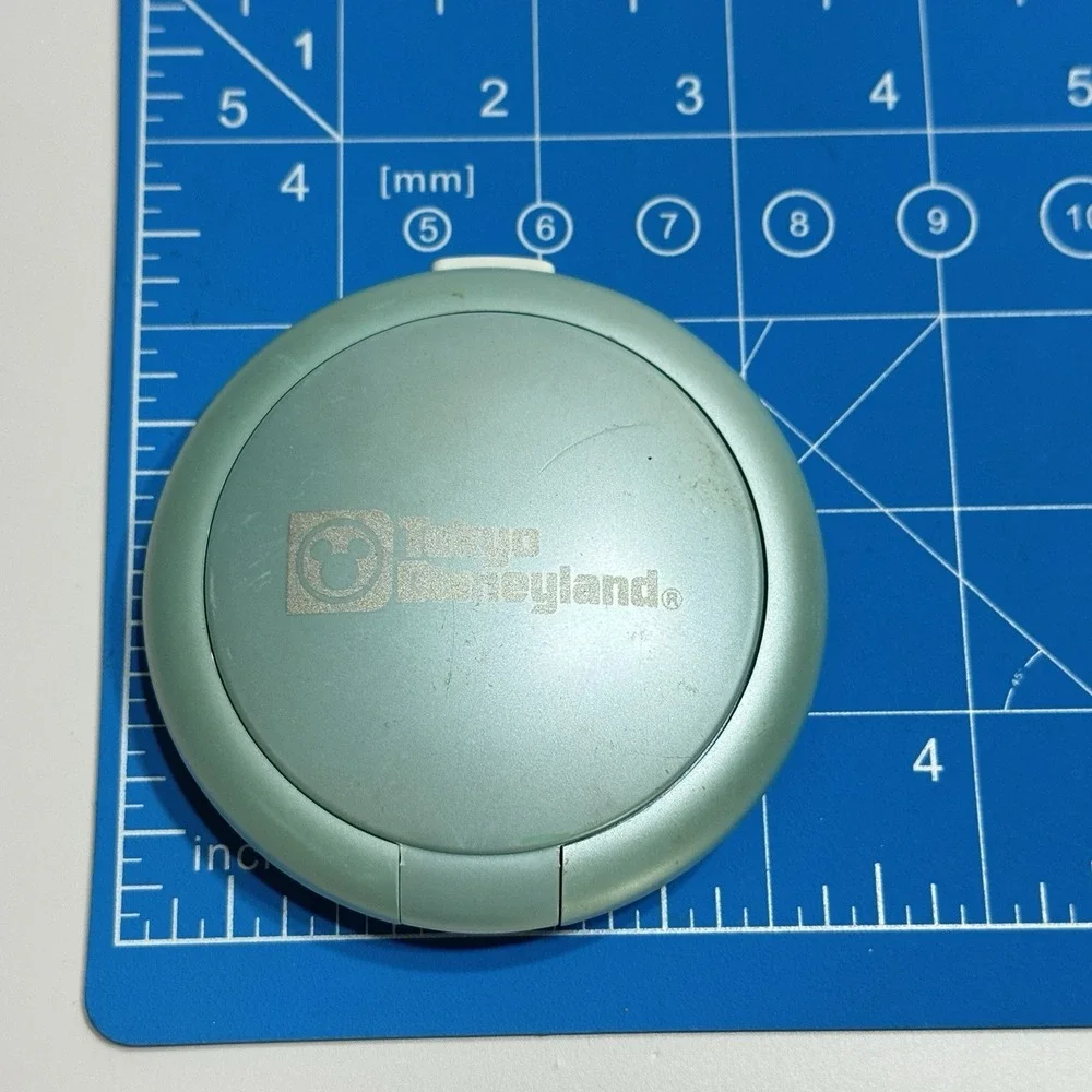 Tokyo Disneyland Vtg Resort Mickey Mouse alarm clock Portable Clamshell Travel